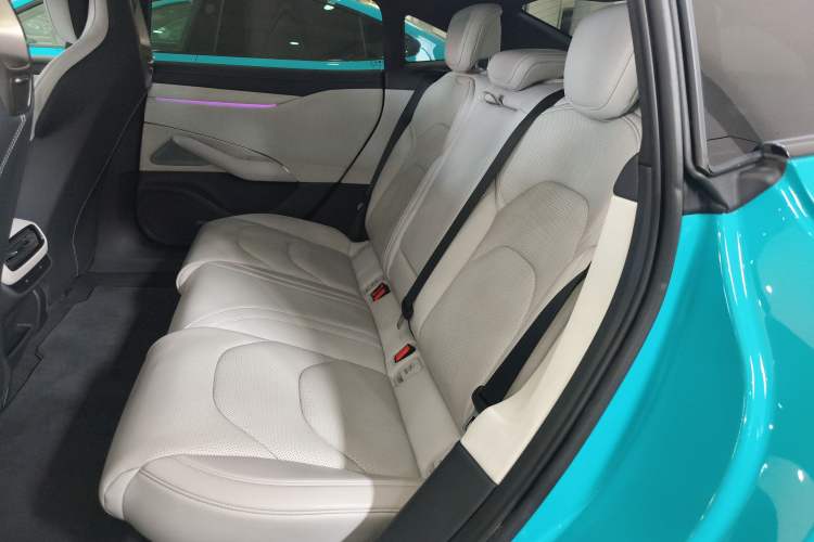 Used  SU7 2024 Four-Wheel Drive Ultra-Long Range Advanced Intelligent Driving Max Edition
