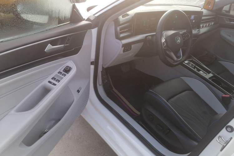 Used Volkswagen Lamando 2022 Lavida L 280TSI DSG Cool & Spicy Edition