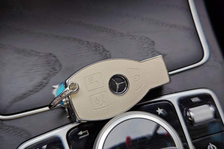 Used Mercedes-Benz C-Class 2017 Facelift C 200 L Sport Edition