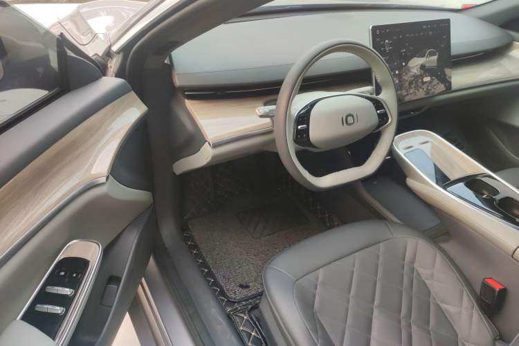 Used  A07 2023 Pure Electric 515 Air
