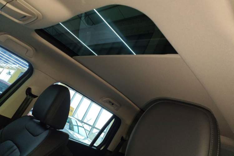 Used Haval H5 2023 2.0T Automatic All-Wheel Drive LinkedIn Gasoline
