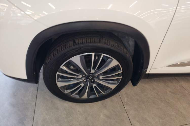 Used Chery Tiggo 8 PLUS 2024 Champion Edition 390TGDI DCT Bold Edition 5-Seater