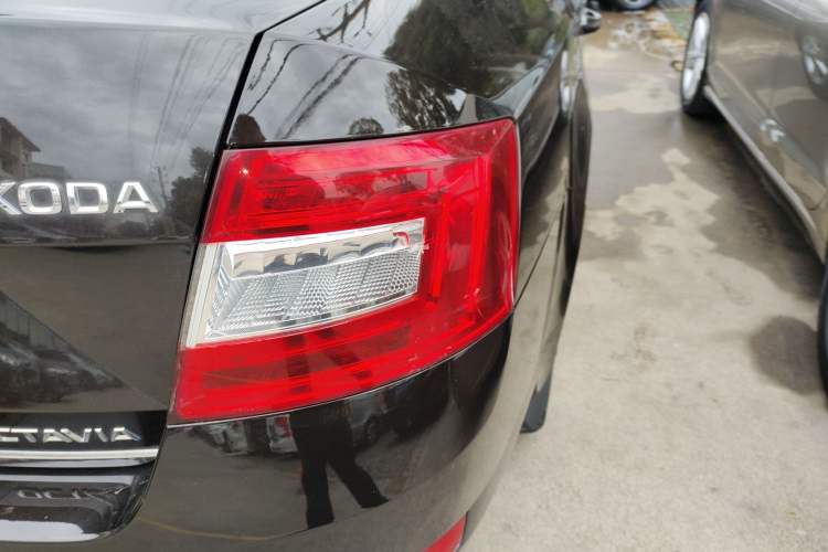 Used Skoda Octavia 2015 1.6L Automatic Yijun Edition