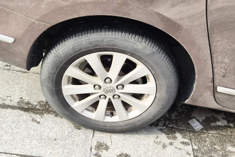 Used Buick GL8 2018 28T Luxury Model China VI Standard
