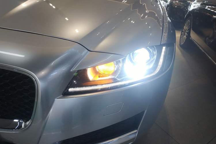 Used Jaguar XFL 2020 XFL 2.0T P200 Two-Wheel-Drive Elite Edition
