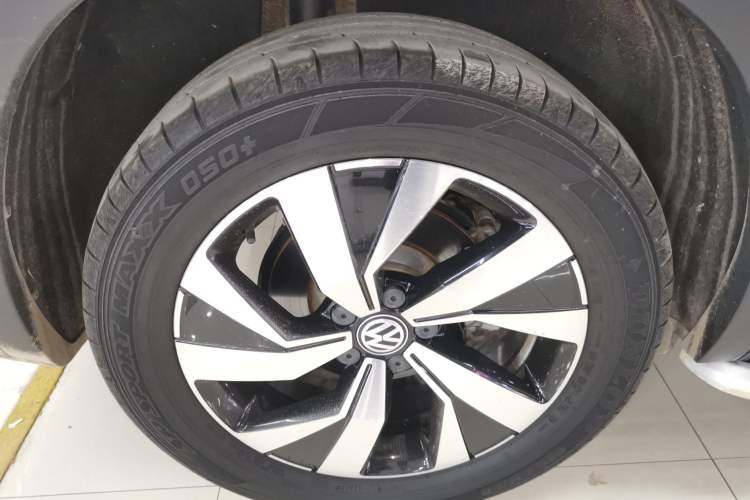 Used Volkswagen Tayron 2019 330TSI Two-Wheel Drive Luxury Model China VI Standard