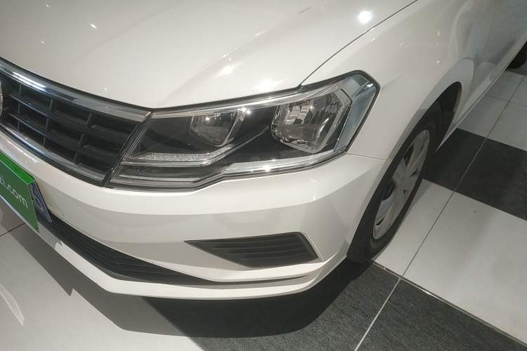 Used Volkswagen Jetta 2017 1.4L Manual Fashion Edition
