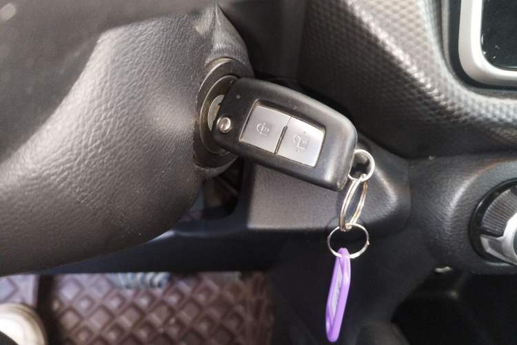 Used Nissan Kicks 2020 1.5L XL CVT Cool Enjoyment Edition
