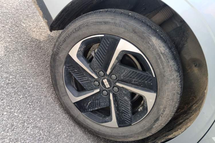 Used  L6 2025 EM-i 140km Starship Edition