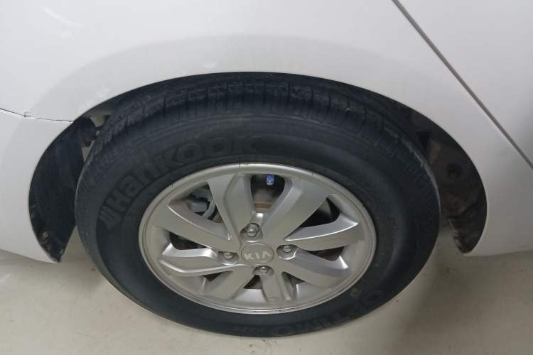 Used Kia K2 2015 Sedan 1.4L MT GLS
