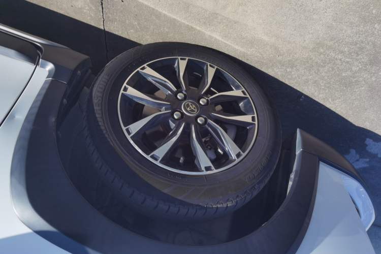 Used Toyota YARiS L 2022 X-Trail 1.5L CVT Leading PLUS Edition
