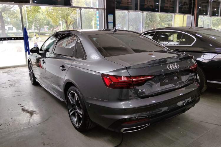 Used Audi A4L 2022 40 TFSI Luxury Dynamic Model