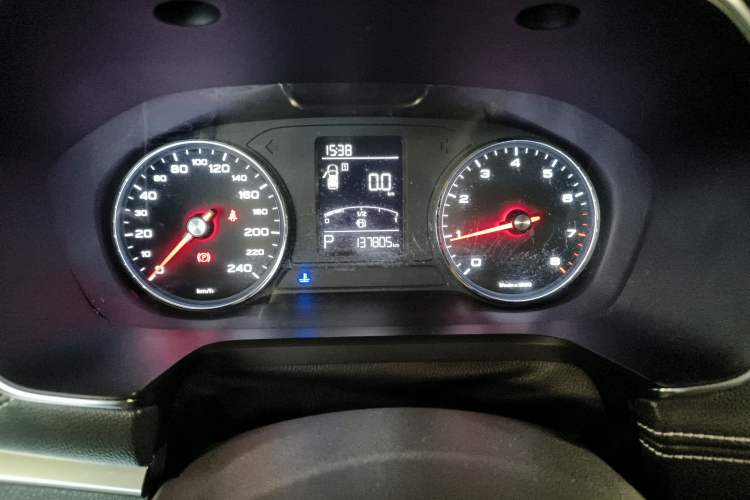 Used Roewe RX5 2016 20T Two-Wheel Drive Automatic Flagship Edition
