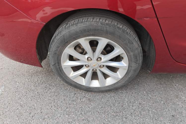 Used Chevrolet Cruze 2018 320 Automatic Pioneer Sunroof Edition
