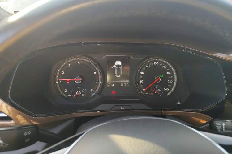 Used Volkswagen Tharu 2019 330TSI Four-Wheel Drive Luxury Edition China VI Standard
