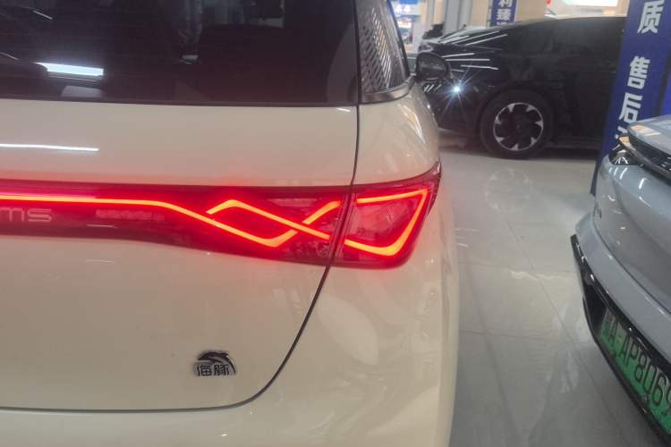 Used BYD Dolphin 2023 420 km Fashion Edition
