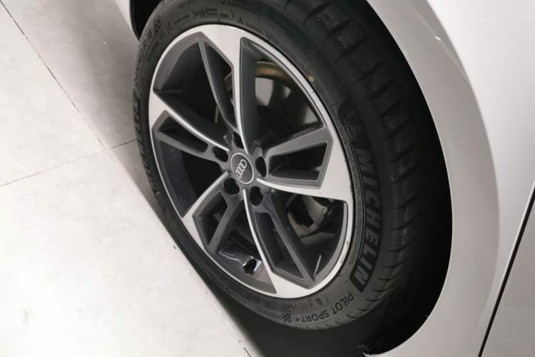 Used Audi A4L 2022 40 TFSI Fashion Dynamic Model
