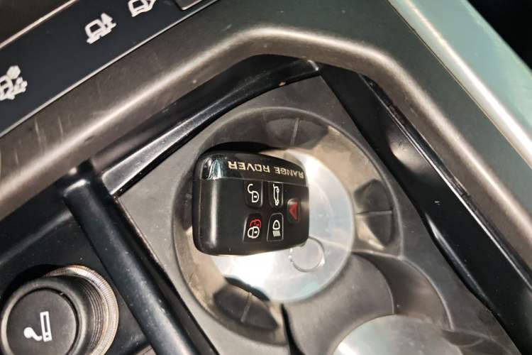 Used Land Rover Range Rover Evoque 2015 2.0T Five-Door Zhiyao Edition
