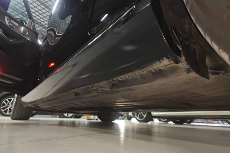 Used Mercedes-Benz E-Class 2017 E 200 L 4MATIC
