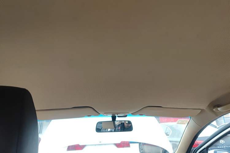 Used Baojun 310W 2017 1.5L Manual Fashion Model China V
