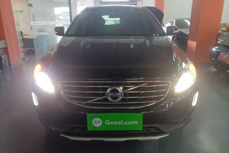 Used Volvo XC60 2016 T5 Smart Upgrade Model
