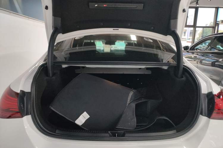 Used Mercedes-Benz A-Class 2023 A 200 L Fashion Model
