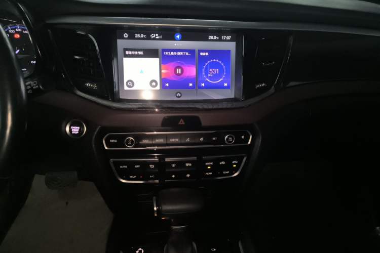 Used GAC Trumpchi GS8 2017 320T Two-Wheel Drive Luxury Smart Connectivity Version (7 Seats)
