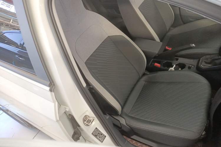 Used Volkswagen Lavida 2023 New Rui 1.5L Automatic New Yi Edition