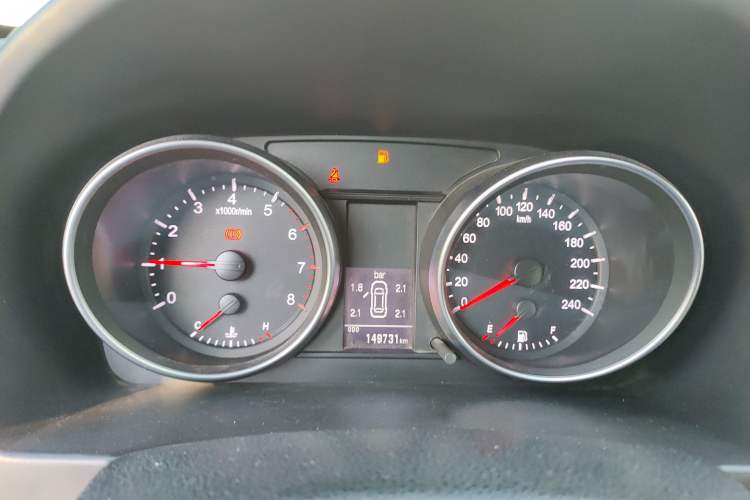 Used Haval H6 2015 Upgraded Model 1.5T Manual Two-Wheel Drive Elite Version