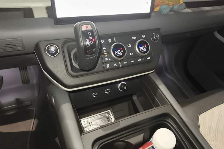 Used Land Rover Defender 2023 110 3.0T P400 Dark Edition