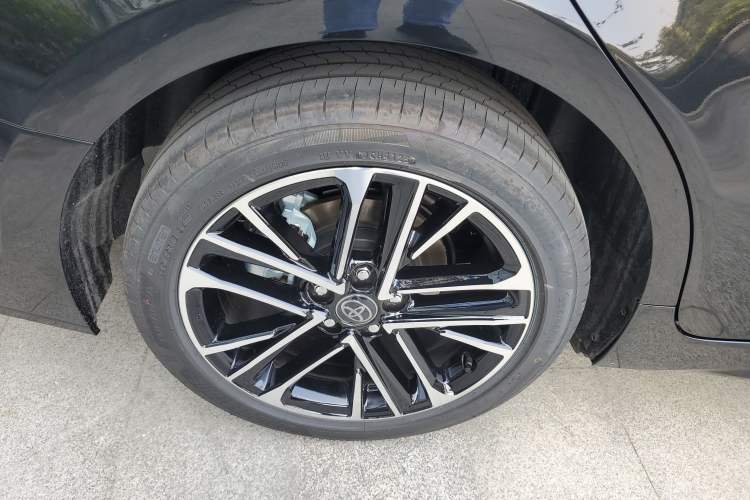 Used Toyota Camry 2026 Model Dual-Engine 2.0HSE Sport Lite Edition