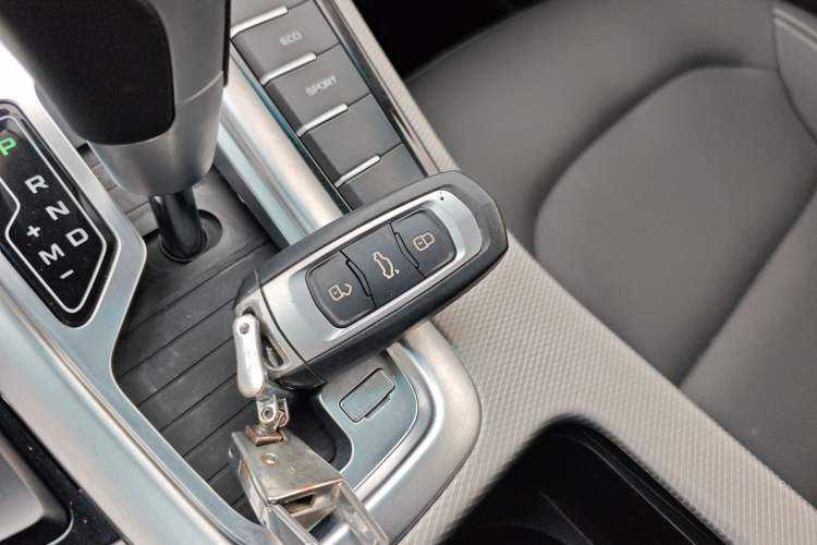 Used Geely Auto Emgrand GL 2018 1.4T DCT Elite Smart Connectivity Version
