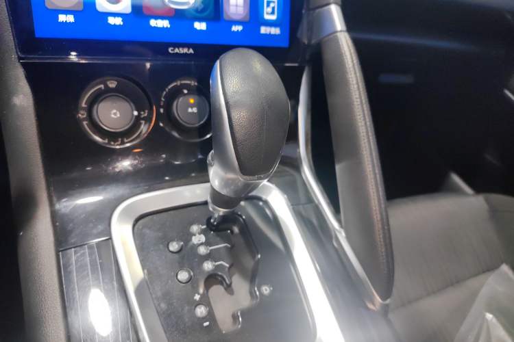 Used Peugeot 3008 2015 2.0L Automatic Classic Edition
