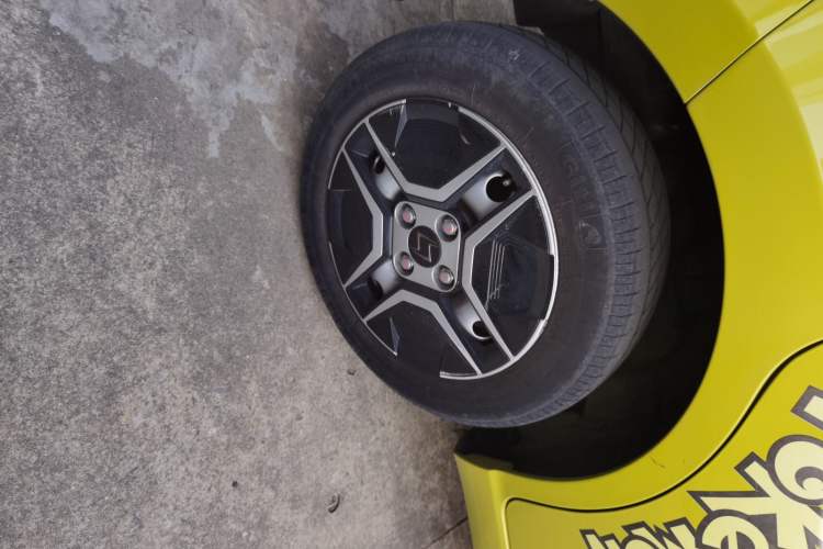 Used SOL E10X 2021 302 km Range Fashion Edition 30.2 kWh