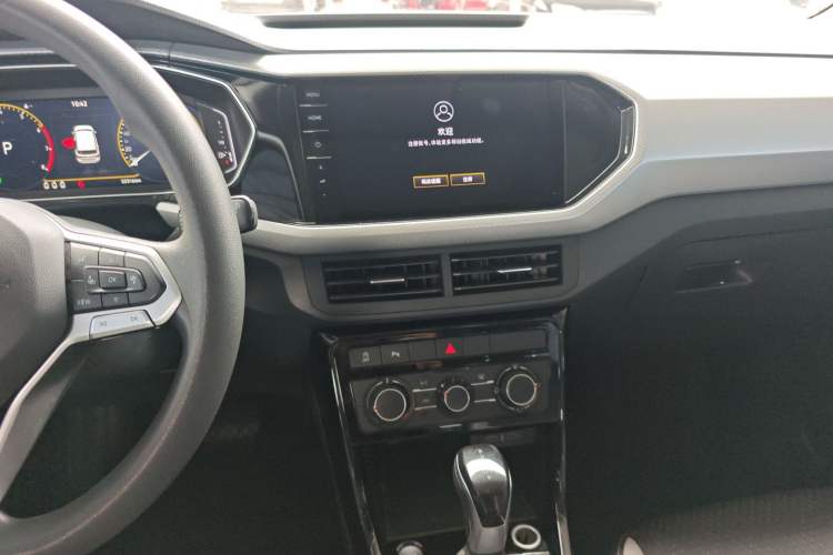 Used Volkswagen Tacqua 2021 200TSI DSG JoyConnect Edition