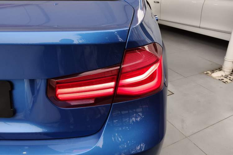 Used BMW 3 Series 2019 320i M Sport Night Edition
