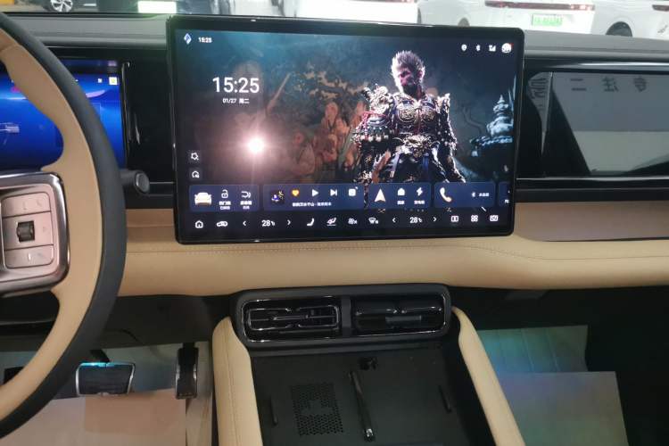 Used  Leopard 5 2023 Navigator Edition
