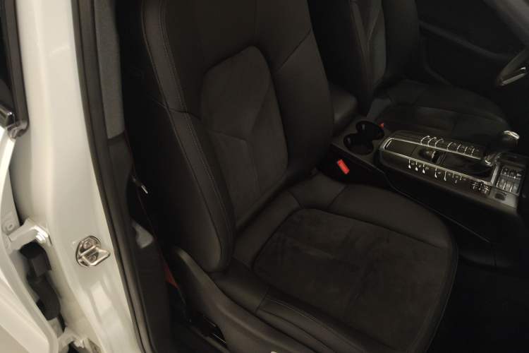 Used Porsche Macan 2017 Macan 2.0T
