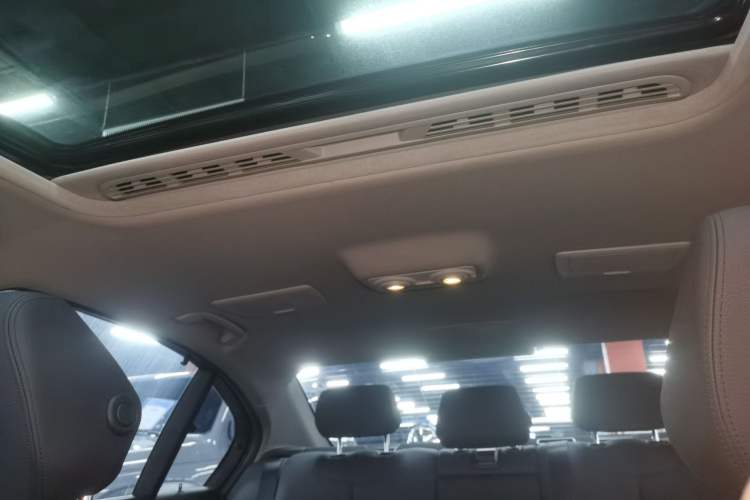 Used BMW 3 Series 2017 320Li Fashion Model
