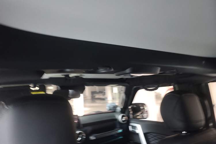 Used Beijing Auto BJ40 2020 2.3T Automatic Four-Wheel Drive Rainforest Expedition Edition