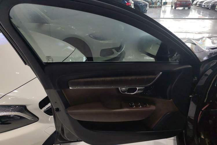 Used Volvo S90 2021 B5 Zhiyuan Luxury Edition
