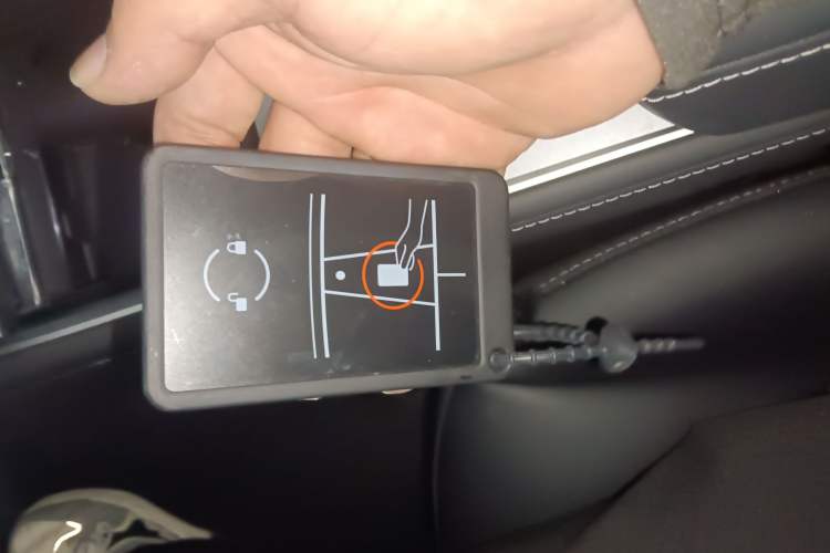 Used Tesla Model Y 2023 Rear-Wheel-Drive Version
