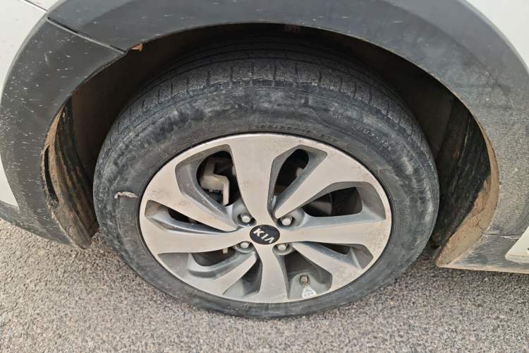 Used Kia KX Cross 2017 1.4L AT GLS