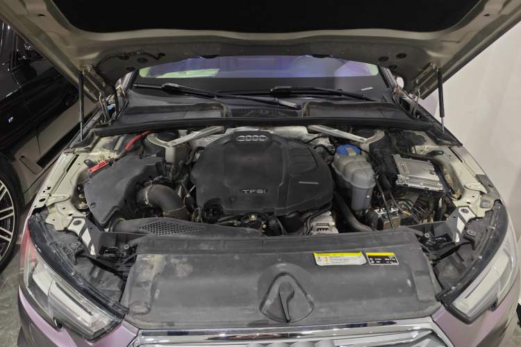 Used Audi A4L 2017 Plus 40 TFSI Sport Model
