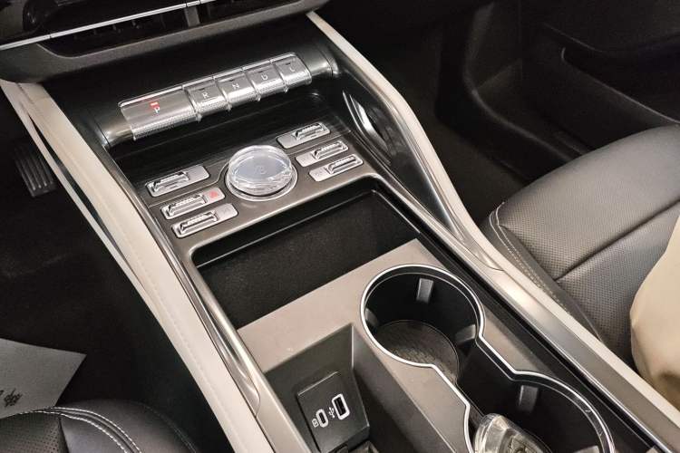 Used Lincoln Nautilus 2023 2.0T Four-Wheel Drive Luxury Edition