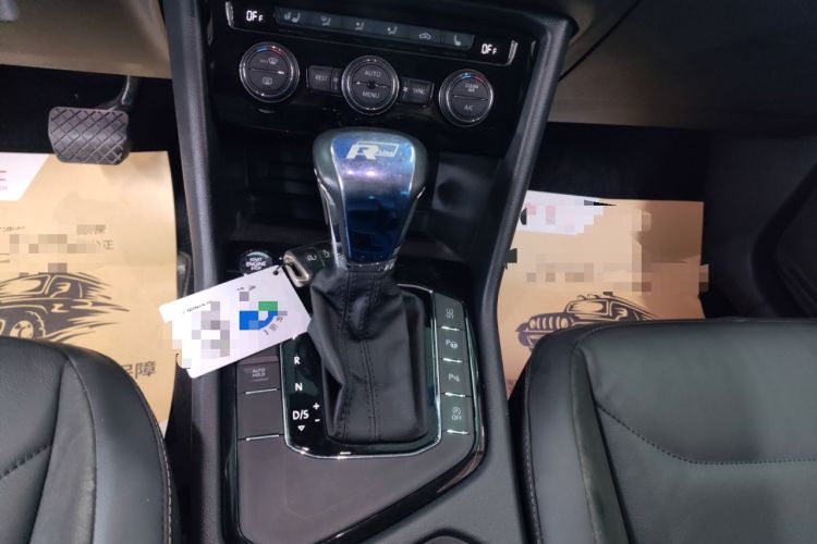 Used Volkswagen Tiguan L 2020 330TSI Automatic Two-Wheel Drive Smart Luxury Edition China VI Standard
