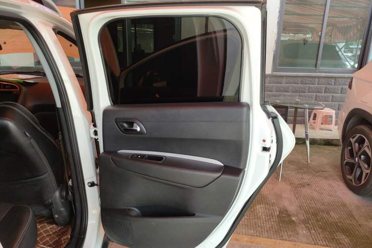 Used Peugeot 3008 2016 1.6THP Automatic Classic Edition
