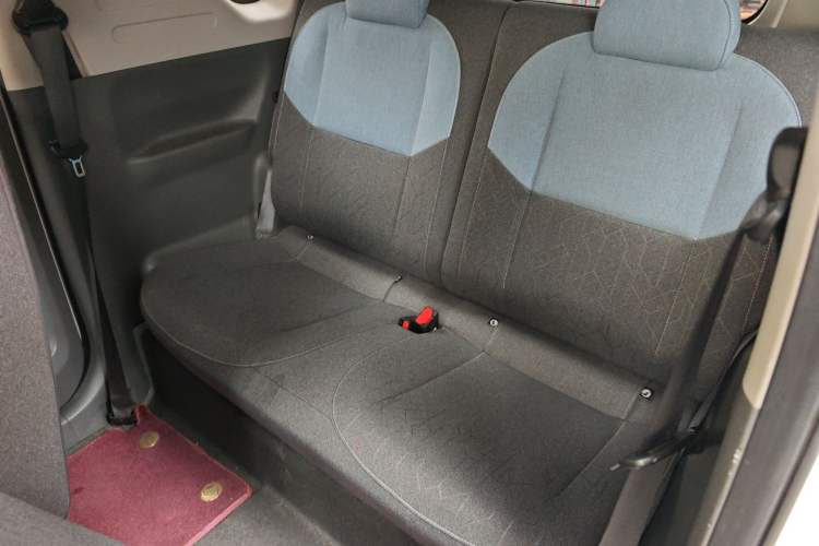 Used Geely Galaxy Panda 2023 Panda Mini 200km Endurance Bear
