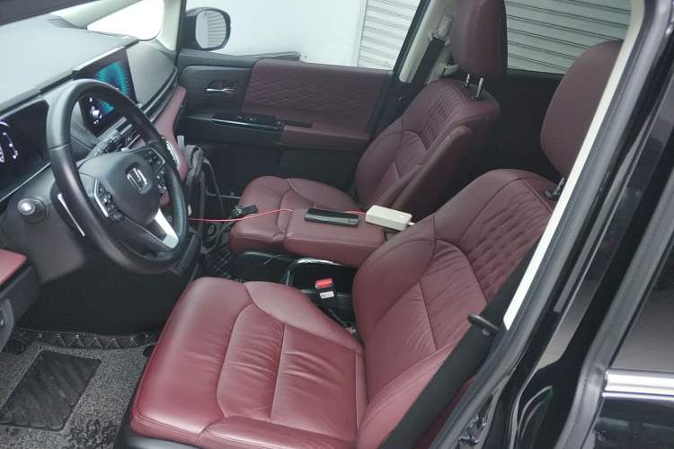 Used Honda Elysion 2022 2.0L eHEV Prestige Edition
