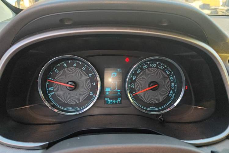 Used Chevrolet Lova RV 2016 1.5L Automatic Comfort Edition